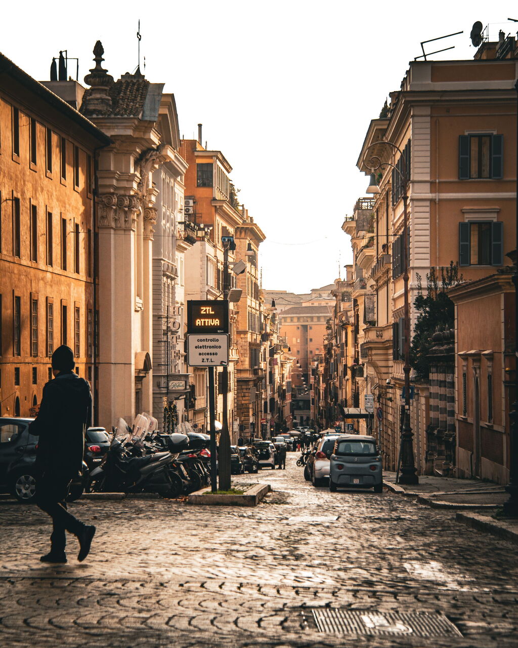 Autofahren in Italien 2026 – Maut, ZTL, Parken & Bußgelder im Überblick