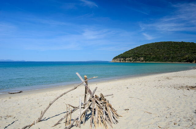 Hidden beaches in Italy - holidays away from the crowds