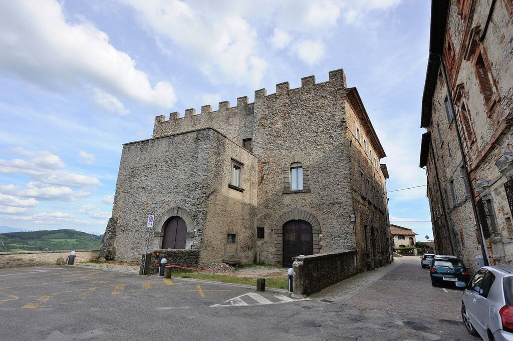 Castle Monte Santa Maria Tiberina