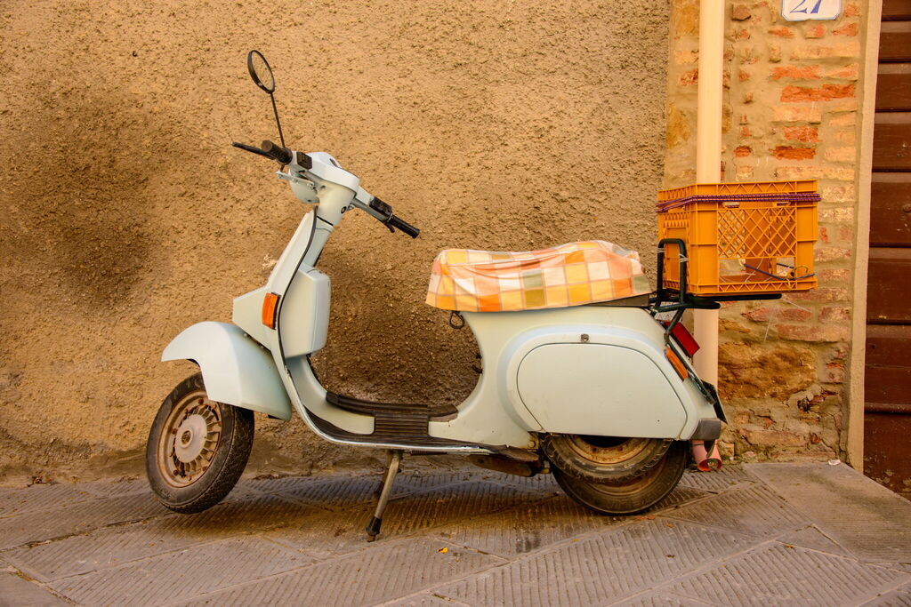 Mit dem Vespa-Guide durch die Umgebung: Kleine Touren ab dem Ferienhaus