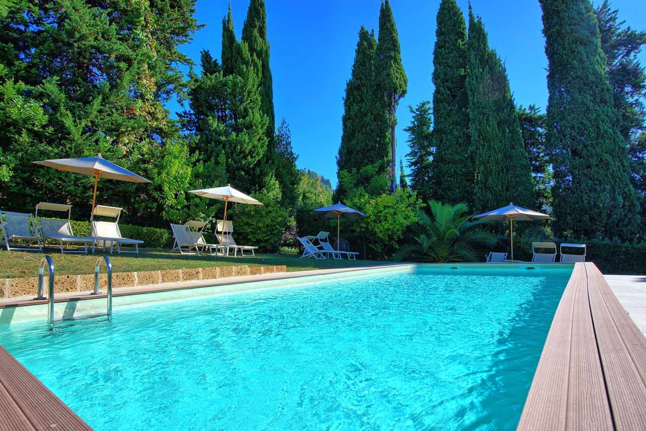 Villa Camaiore: Garten, Schwimmbad