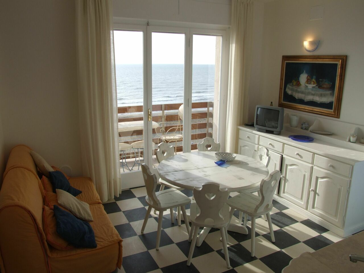 Marina Di CastagnetoUnterkunft:&nbsp;: Wohnzimmer