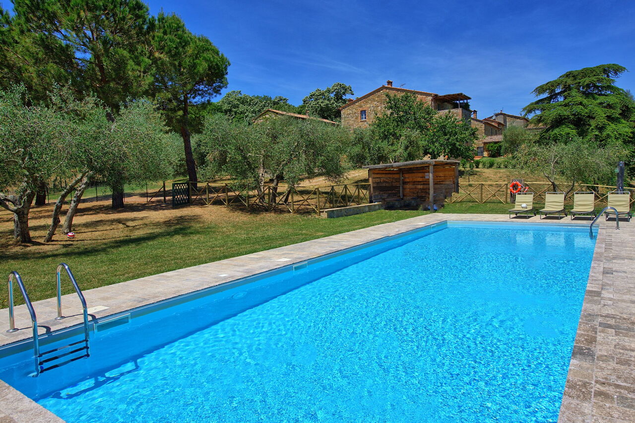 Casa Olivia: Schwimmbad