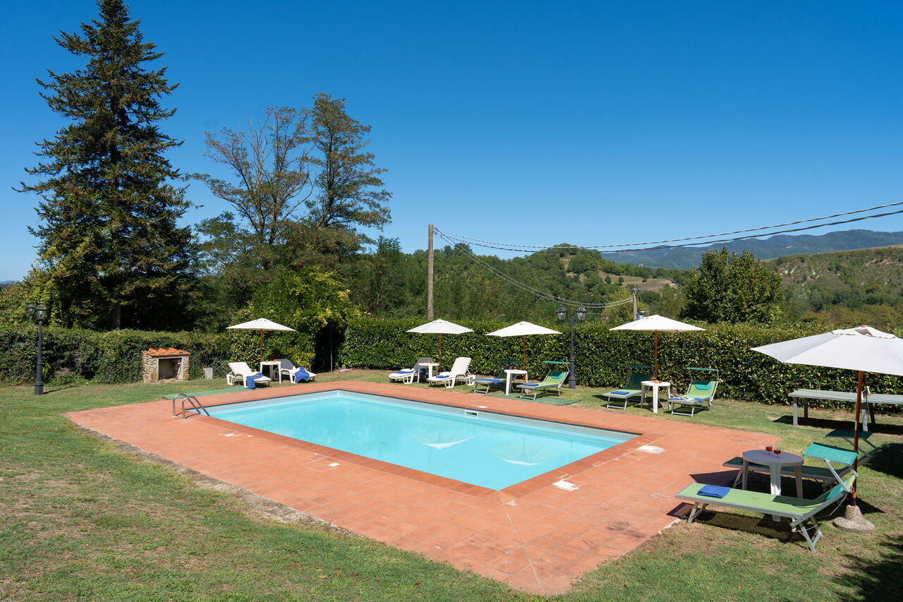 Villa Sieve: Schwimmbad