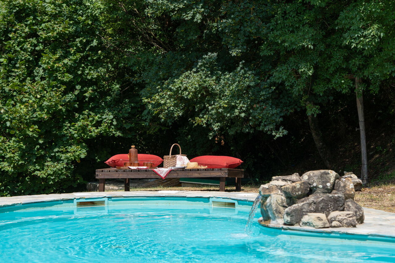 Villa Paola: Außen, Schwimmbad