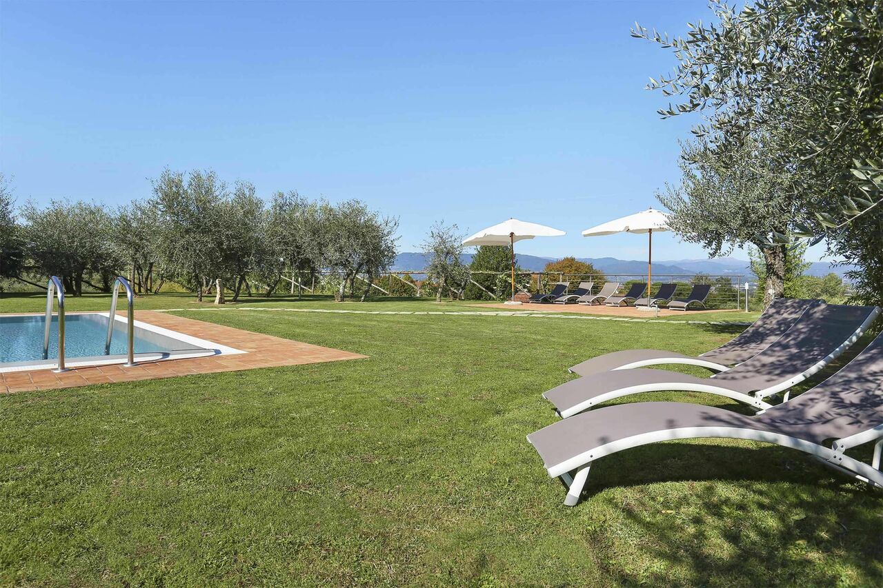 Il Grappolo: Garden, Pool