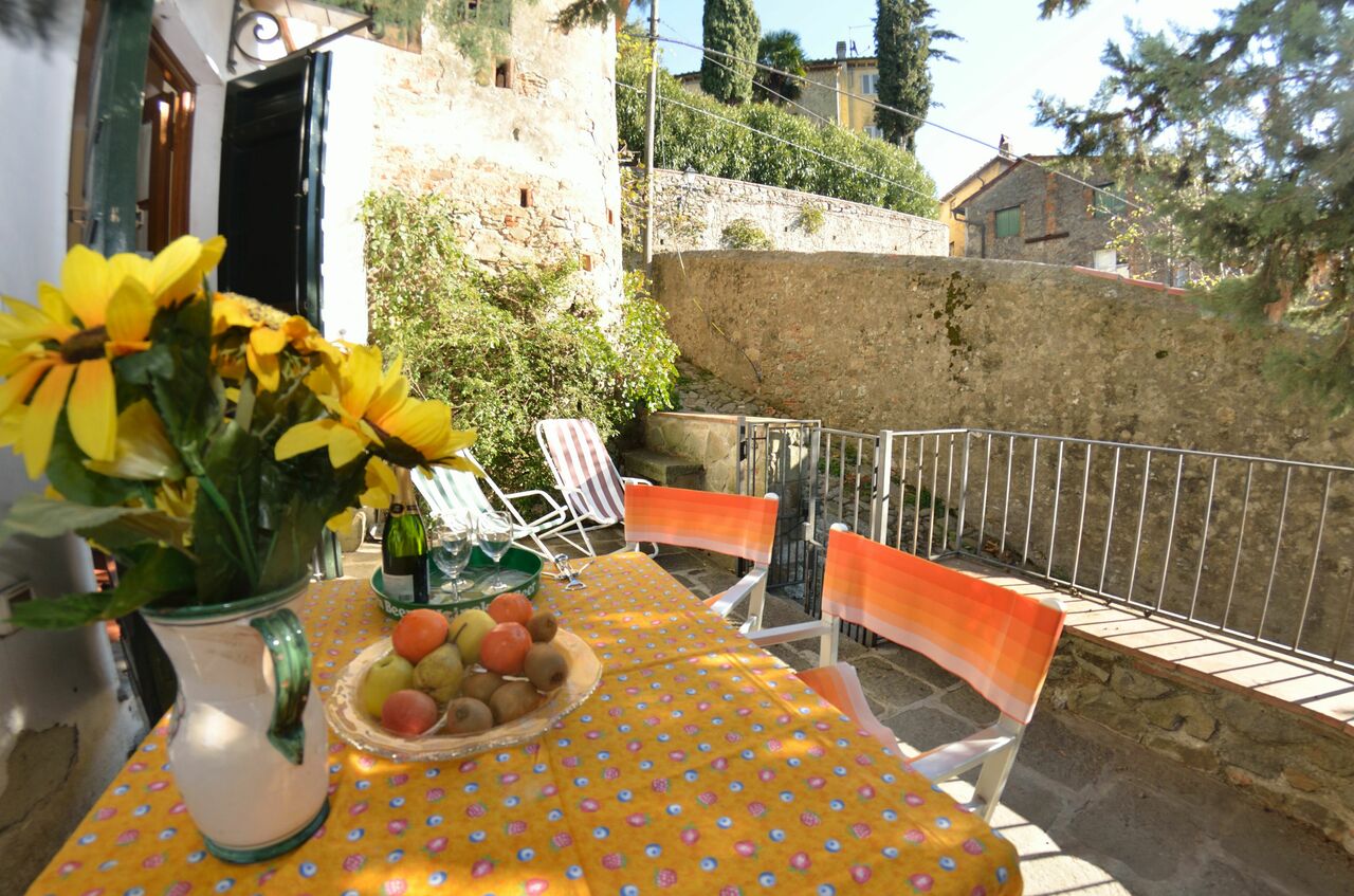 La Cipressa: Balkon / Terrasse / Patio, Draussen, Haupteingang