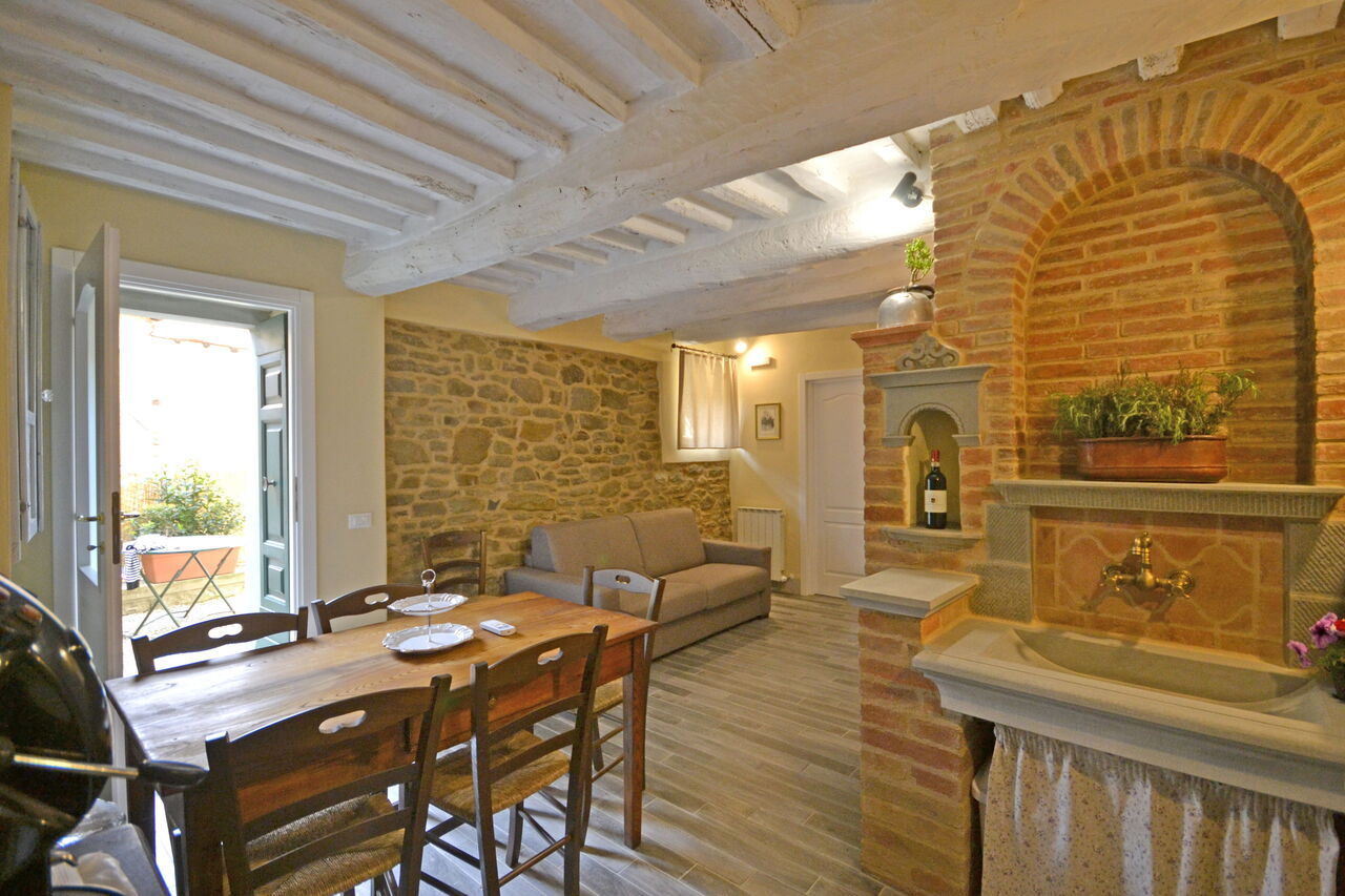 Casa Caterina: Living room and dining room