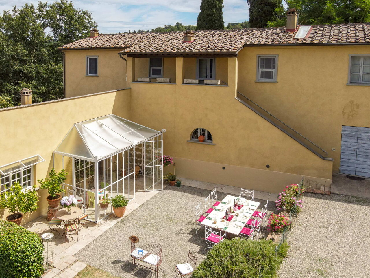 Villa Bacco: Balkon / terasa / terasa, Exteriéry, Hlavní vchod, Otevřeno