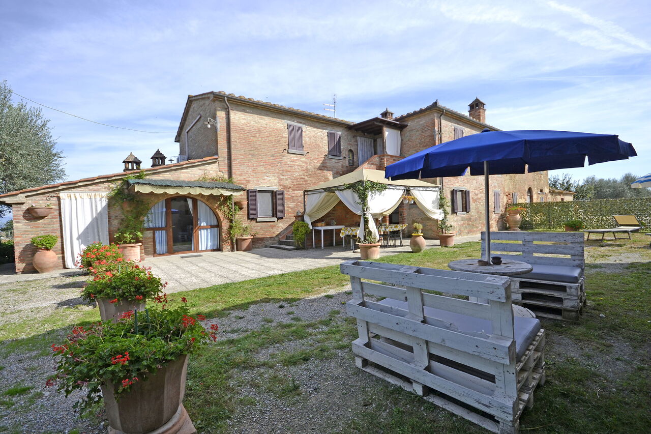 Casale Valdichiana: Outdoor view
