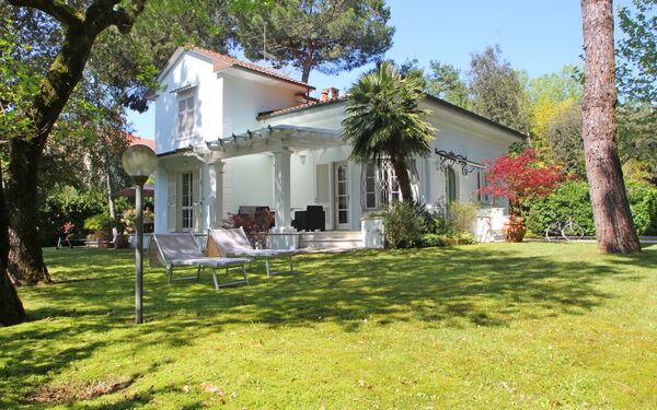 Villa Poveromo