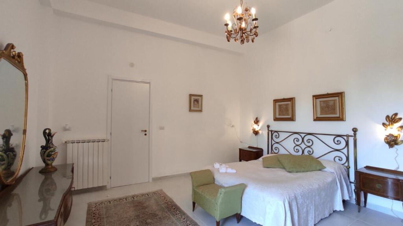 Tre Donne: Schlafzimmer