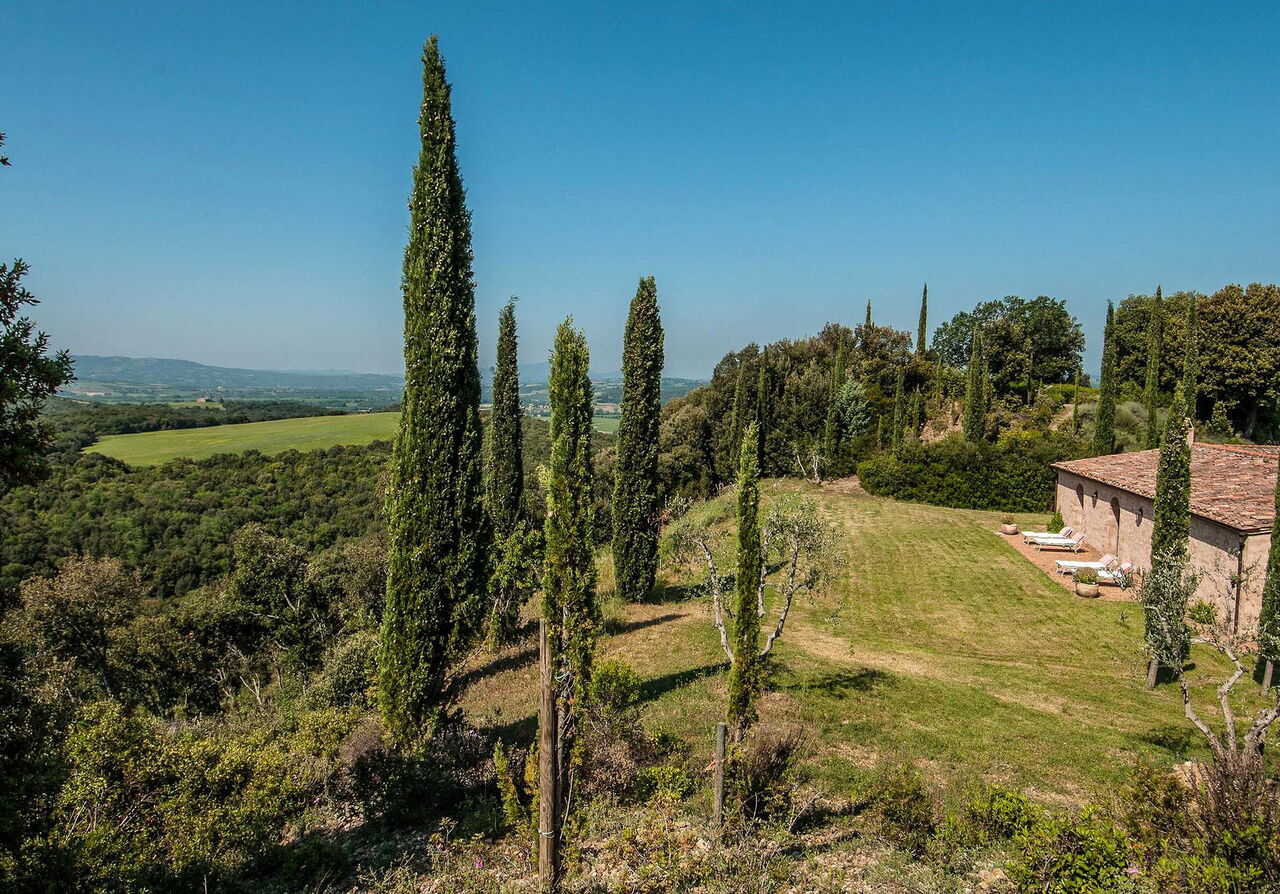 Lavacchio 16: Building Exterior, Garden, Scenic View