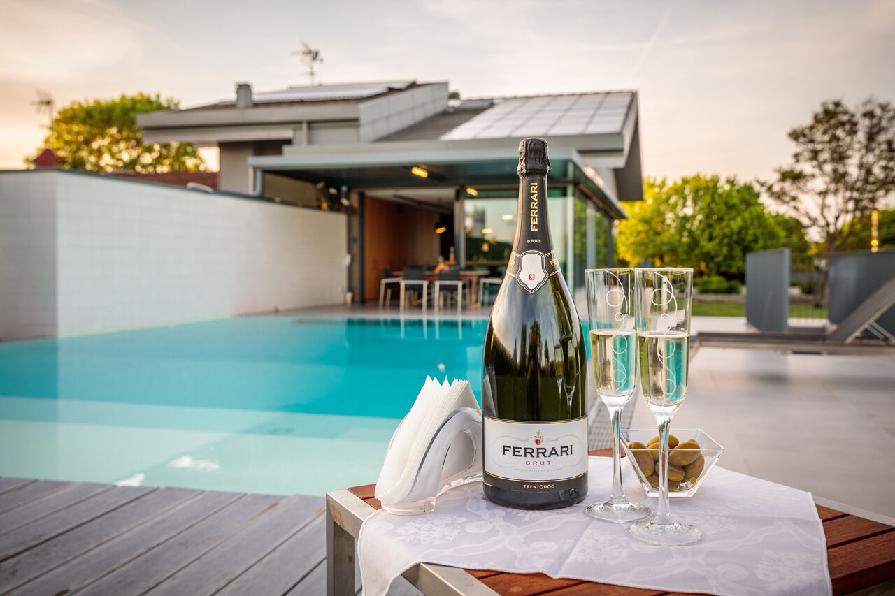 Villa Dalia Venezia: Building Exterior, Outdoor, Pool