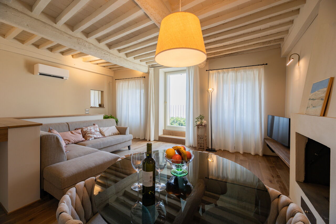 Casa Novecento: Living room