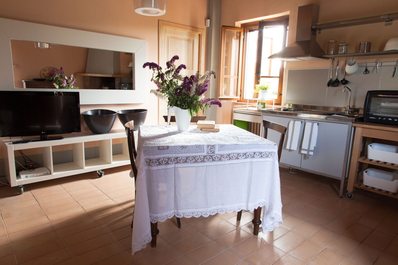 Il GiuggioloAccommodation:&nbsp;: Dining Room, Kitchen, Living Room
