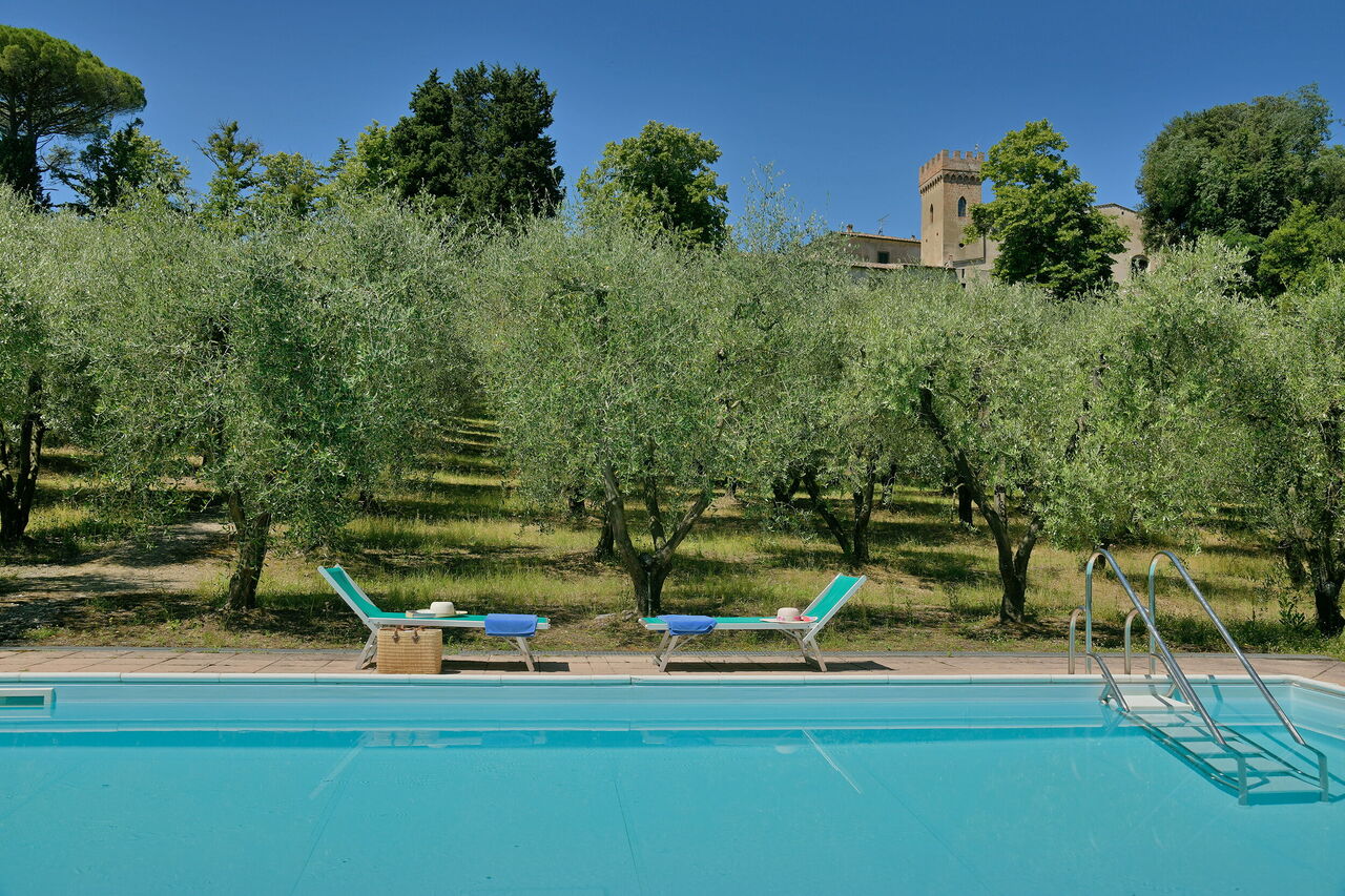 Torre Di Montelopio: Pool
