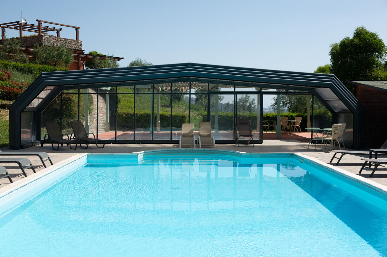 San Leo: Draussen, Garten, Schwimmbad