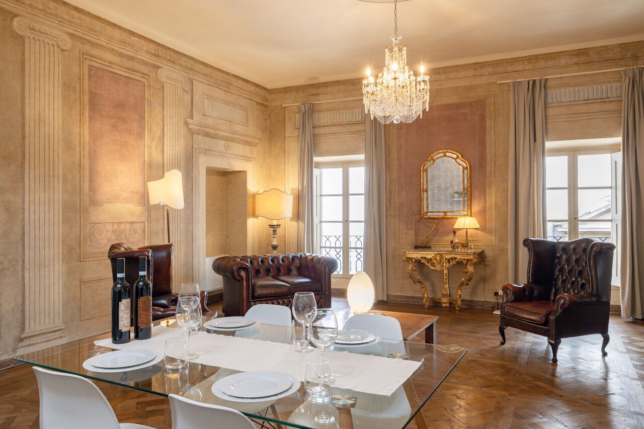 Appartamento Reale: Living and dining room