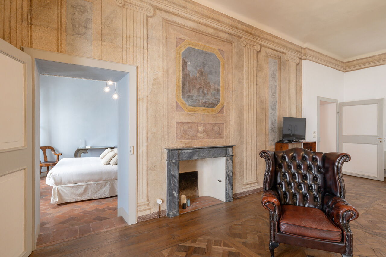 Appartamento Reale: Living and dining room