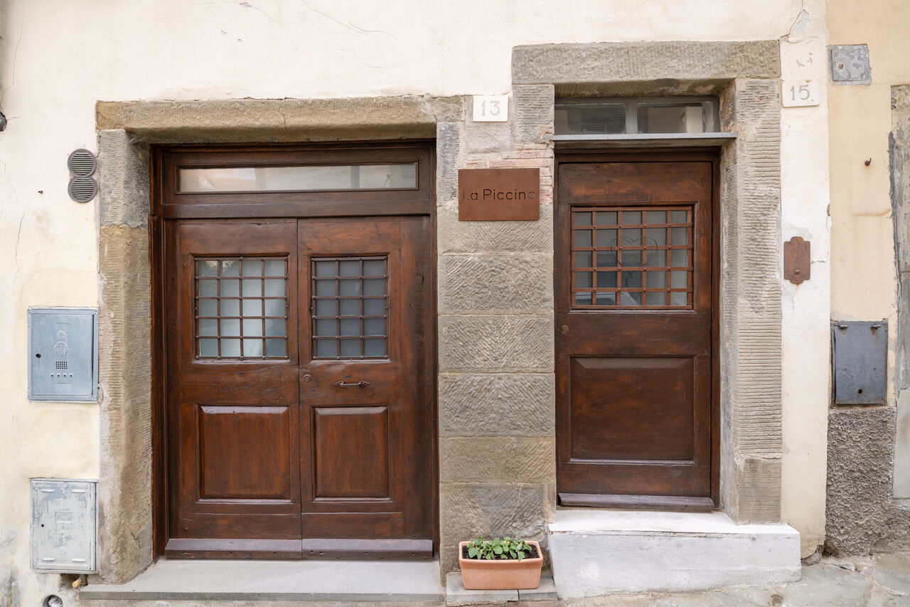 La Piccina: Main entrance