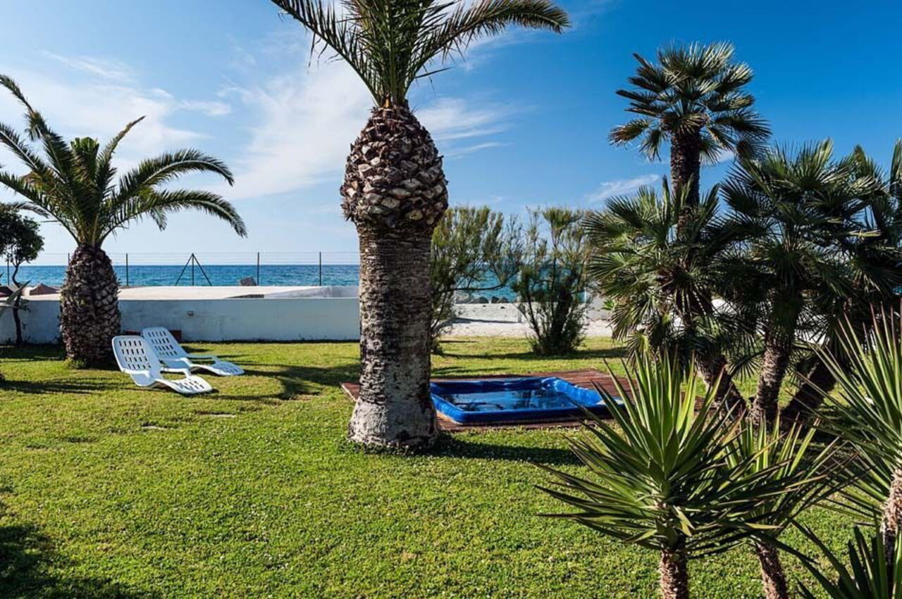 Cala Marina: Garten
