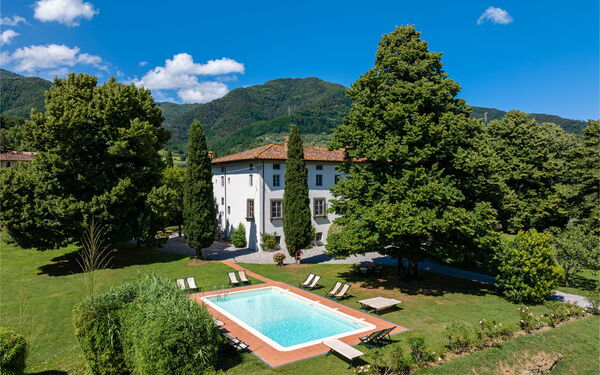 Fattoria Mansi Bernardini