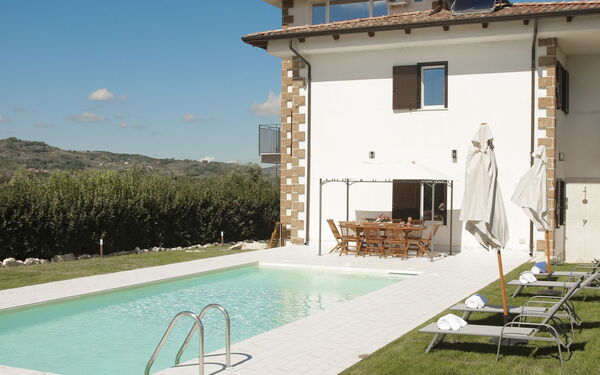 Villa Mariarosaria - Dimora Esclusiva con Piscina