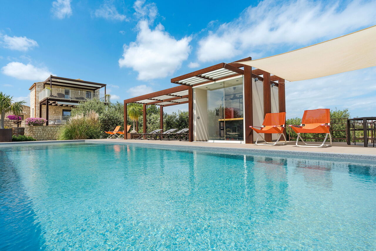 Villa Antigua: Outdoor, Pool