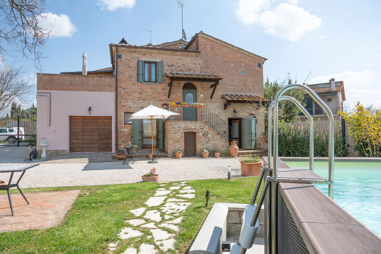 The Tuscan Retreat Spa: all'aperto, Esterni, Giardino, Piscina, Vista Panoramica