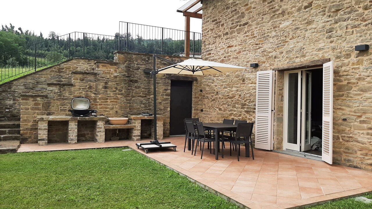 Villa Pietra With Pool On Piemonte Hills