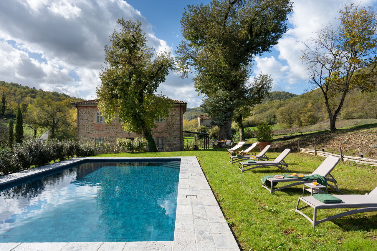 La Morella: Building Exterior, Outdoor, Pool
