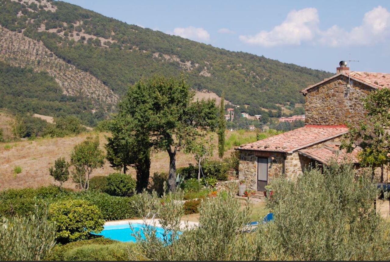 Poggino di Sorano: bazén, Exteriéry, Zahrada