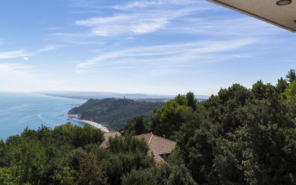 Villa Sole - Exclusive Villa al Conero con Piscina