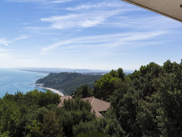 Villa Sole - Exclusive Villa al Conero con Piscina