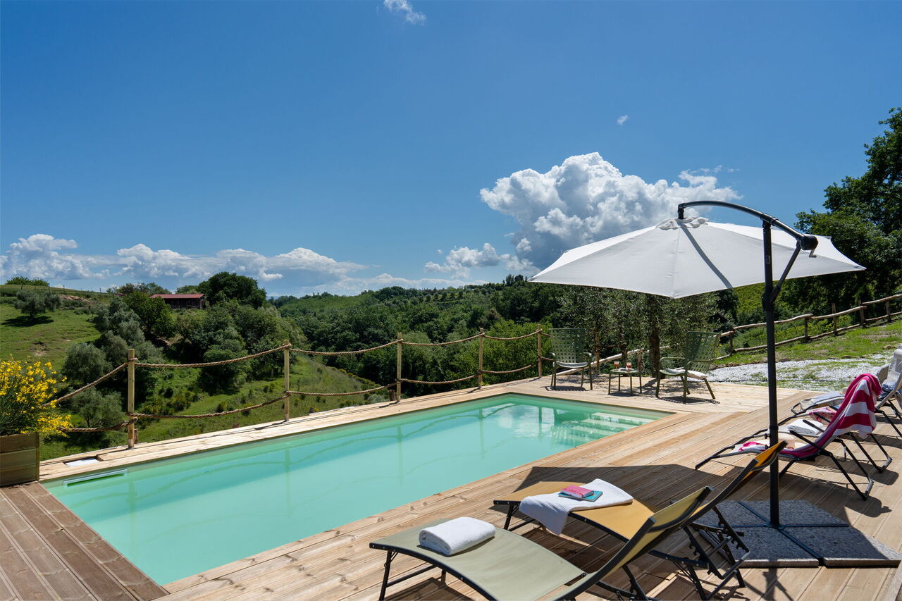 Villa i Fiori: Außen, Draussen, Schwimmbad