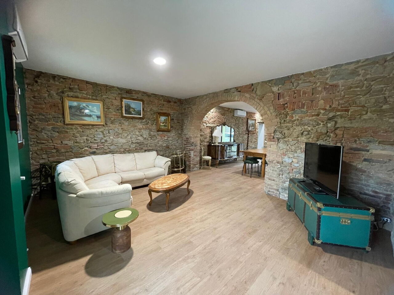 Villa i Fiori: Obývací pokoj, Podrobnosti pokoje