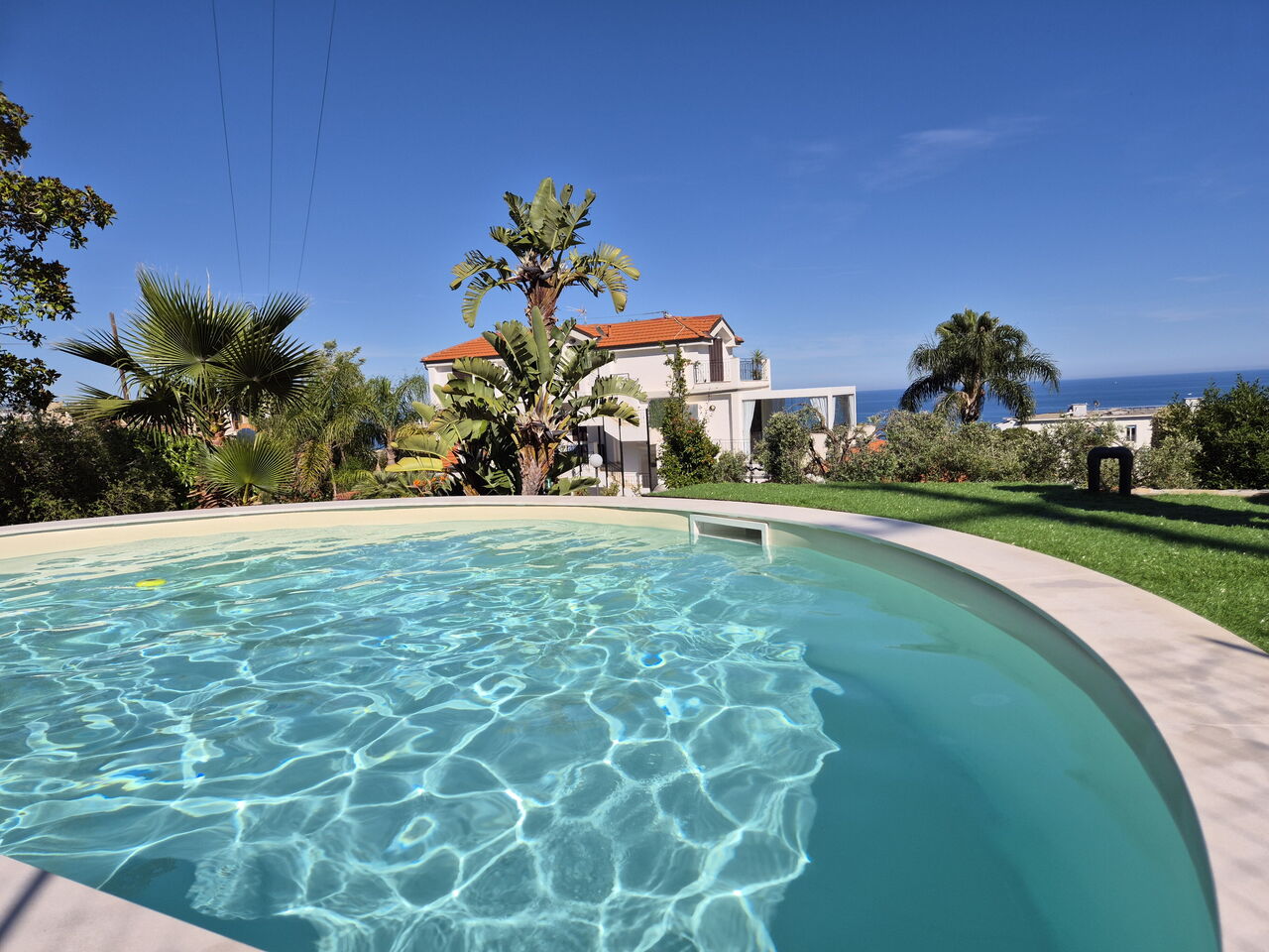 Oasis Villa Sanremo: Schwimmbad