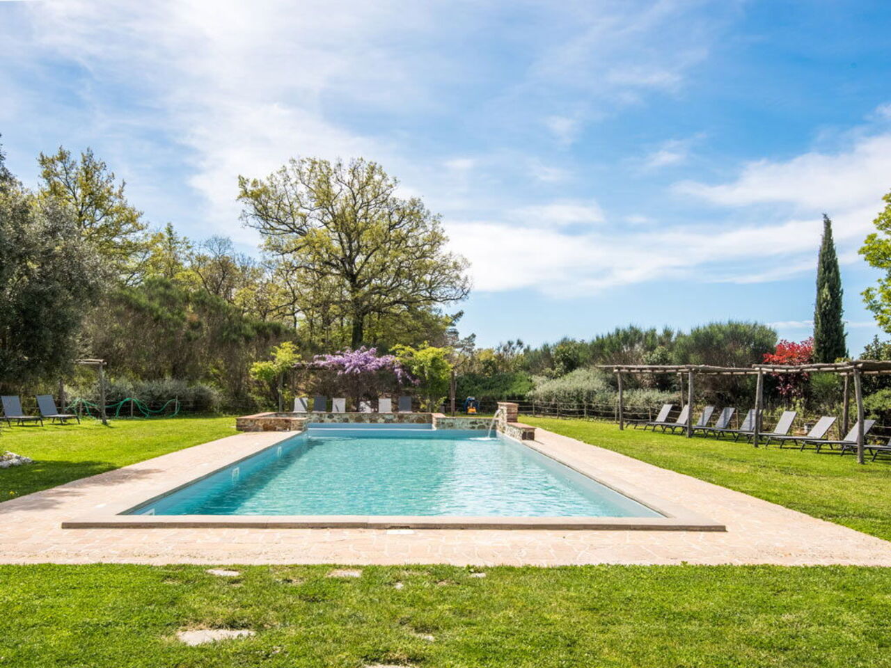 Cignella: all'aperto, Piscina