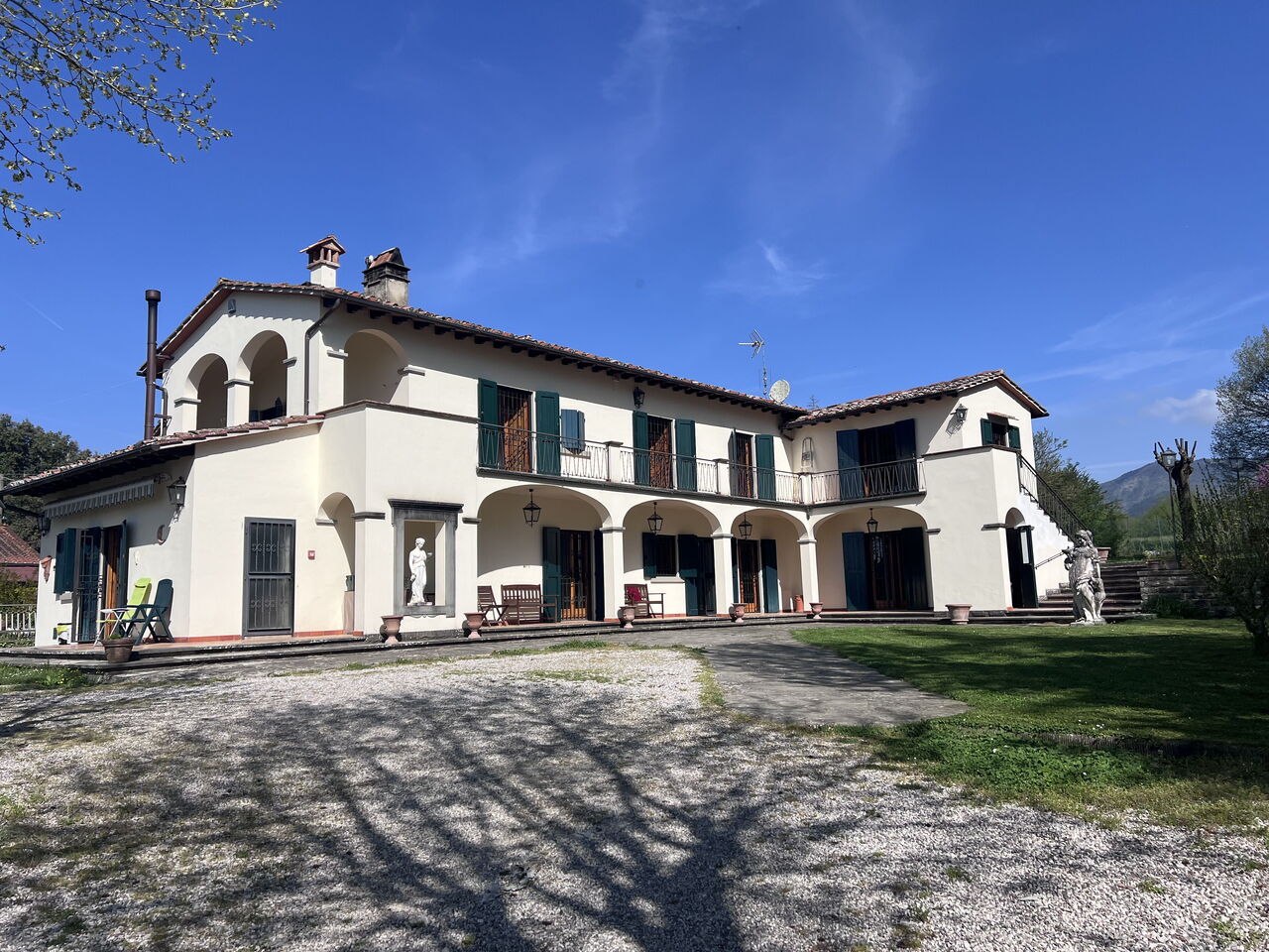 Villa Il Parco: Außen, Draussen