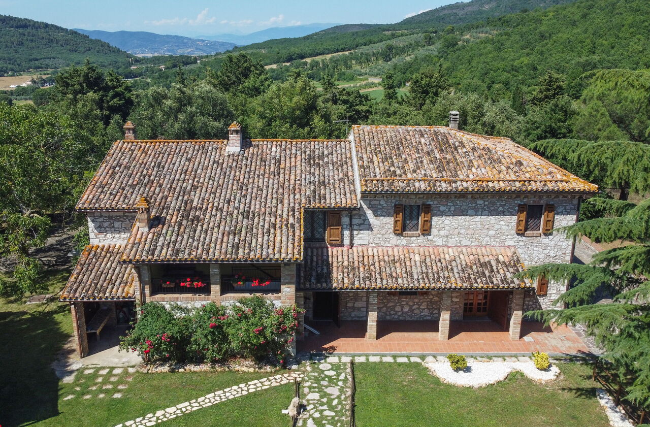 Casale Vepres: Exteriéry, Hlavní vchod, Otevřeno, Zahrada