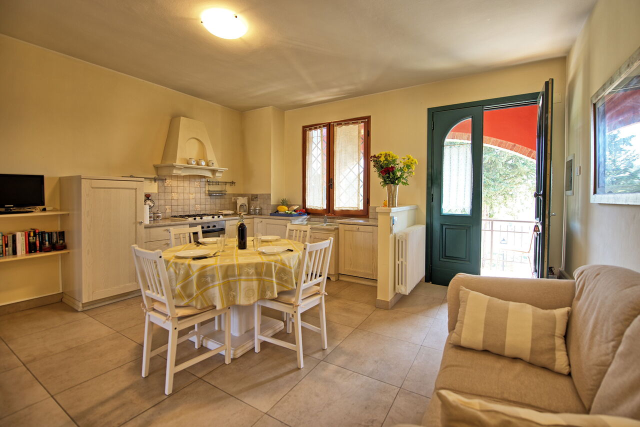 Casa RossaUnterkunft:&nbsp;: Esszimmer, Küche