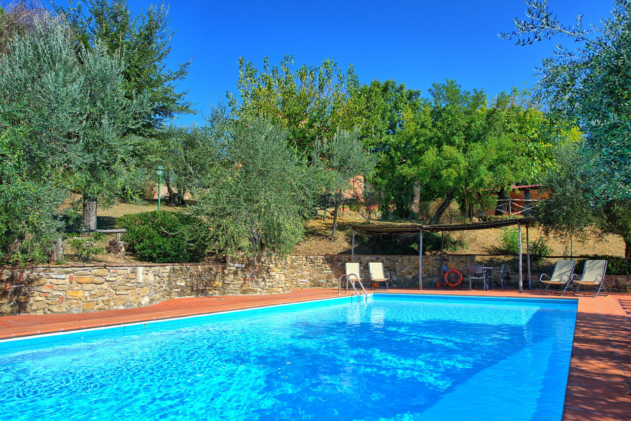 La Selva: Garten, Schwimmbad