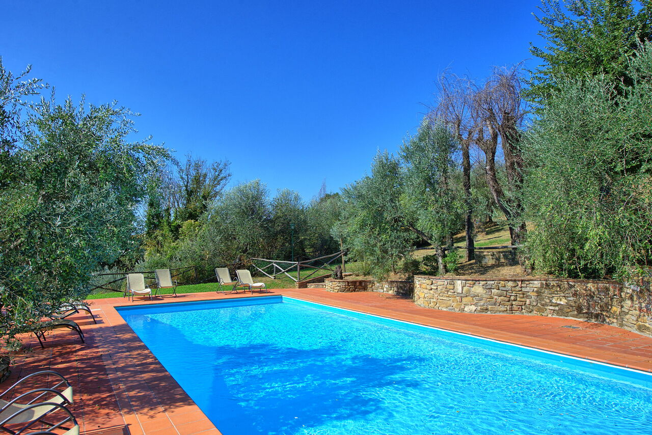 La Selva: Garten, Schwimmbad